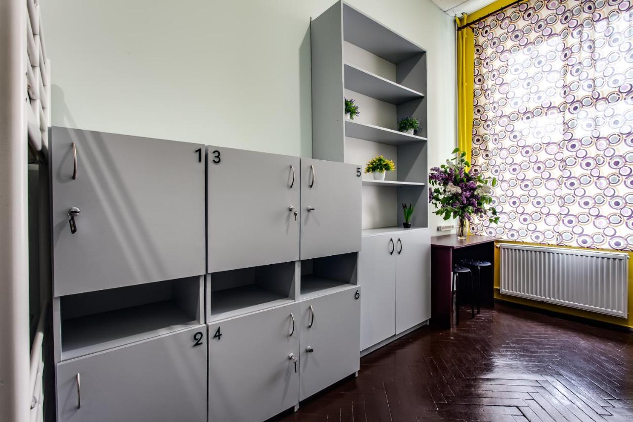 Mister Hostel Lviv Kültér fotó