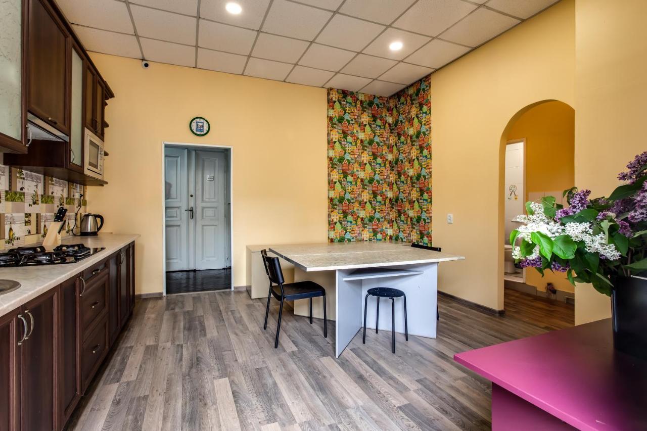 Mister Hostel Lviv Kültér fotó