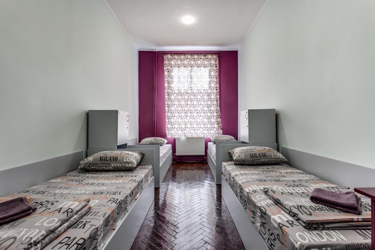 Mister Hostel Lviv Kültér fotó