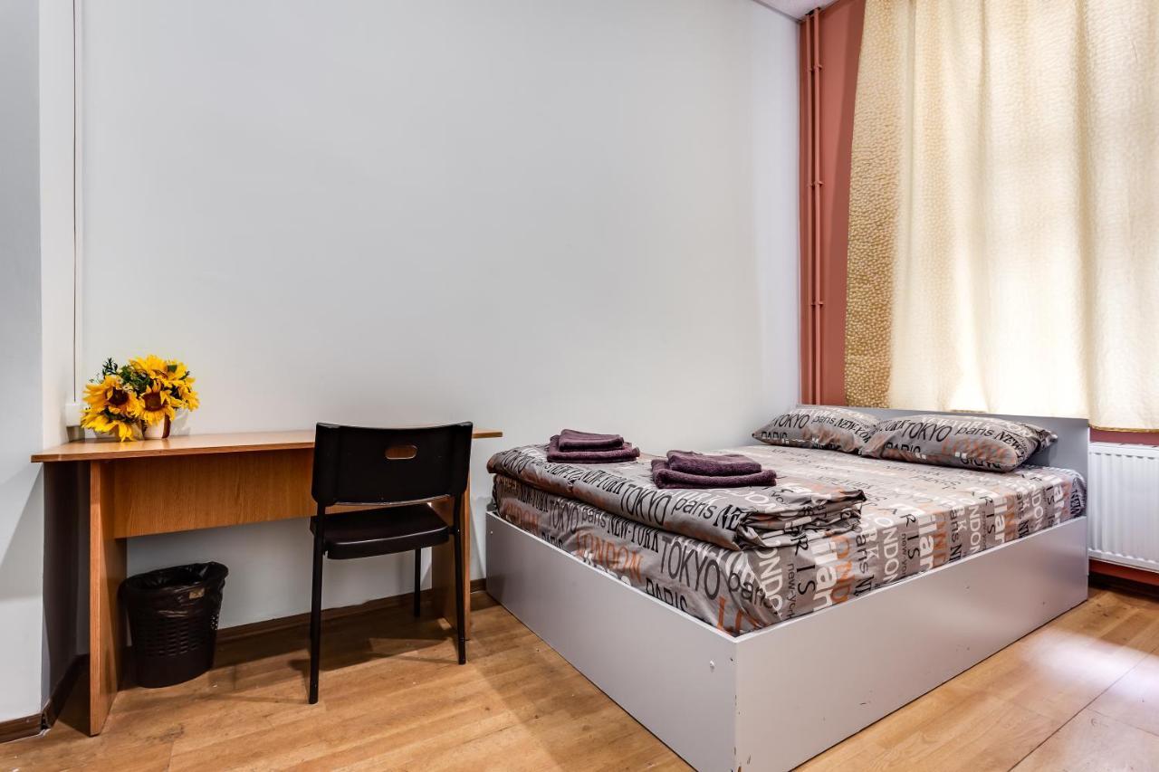 Mister Hostel Lviv Kültér fotó
