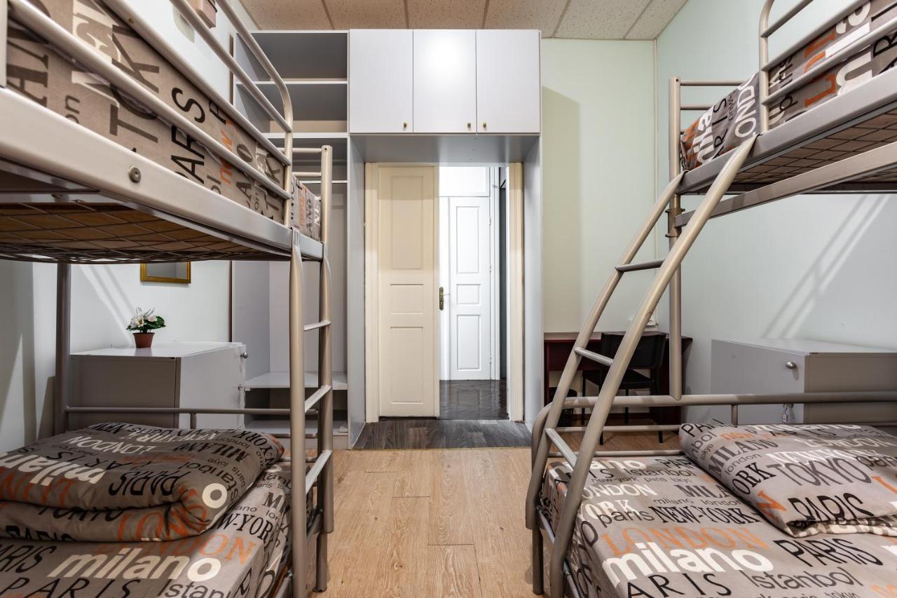Mister Hostel Lviv Kültér fotó