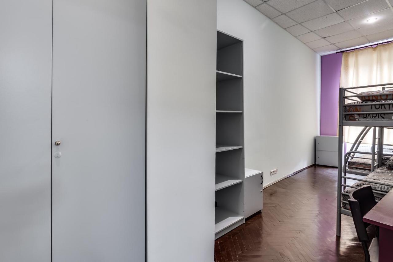 Mister Hostel Lviv Kültér fotó