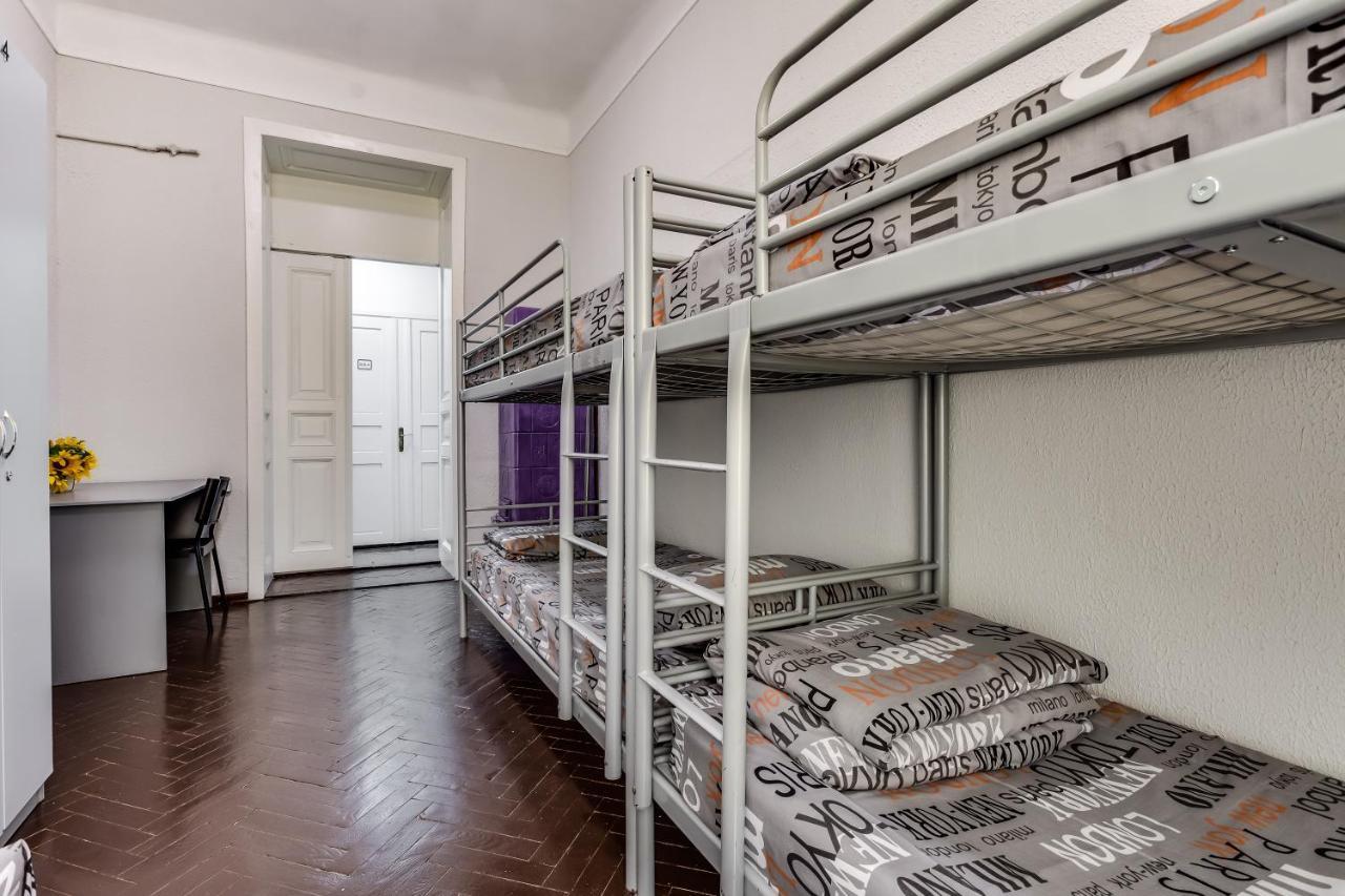 Mister Hostel Lviv Kültér fotó