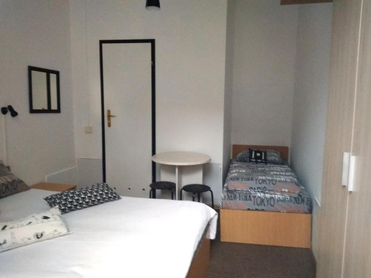 Mister Hostel Lviv Kültér fotó
